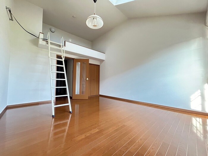 アスティオン荒井Ⅲの物件内観写真