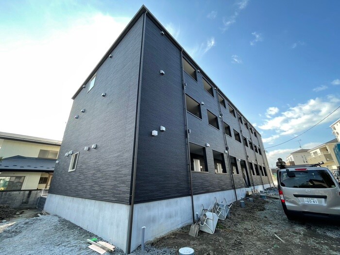 Meridian多賀城山王参番館の物件外観写真