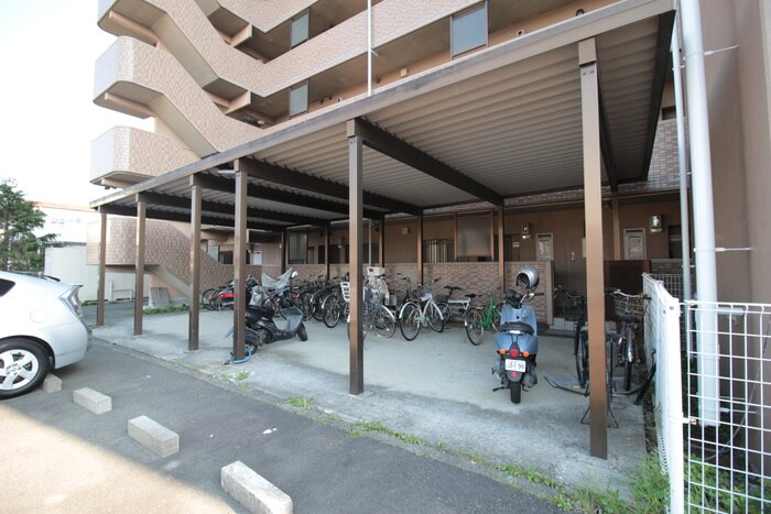 グランドール広瀬の物件外観写真