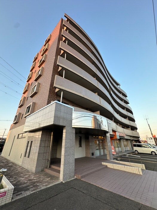 グランウィングの物件外観写真