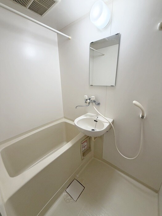 ノ－ブルカ－サ川平の物件内観写真