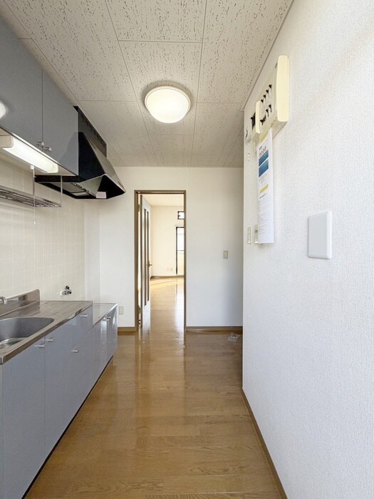 ノ－ブルカ－サ川平の物件内観写真