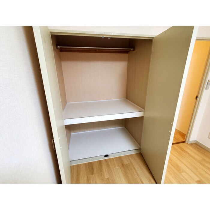 シャングリラ八幡の物件内観写真