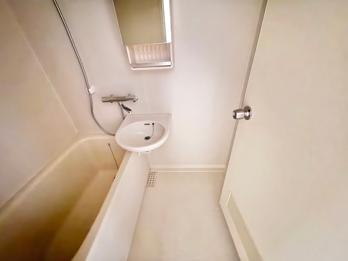 シャングリラ八幡の物件内観写真