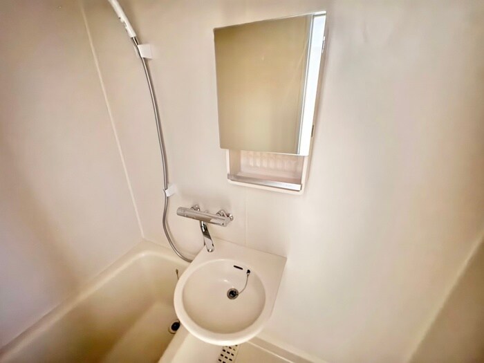 シャングリラ八幡の物件内観写真