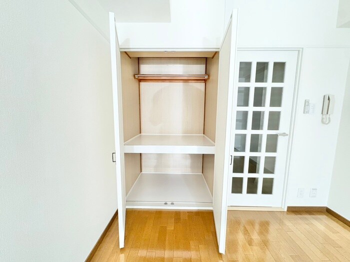 シャングリラ八幡の物件内観写真