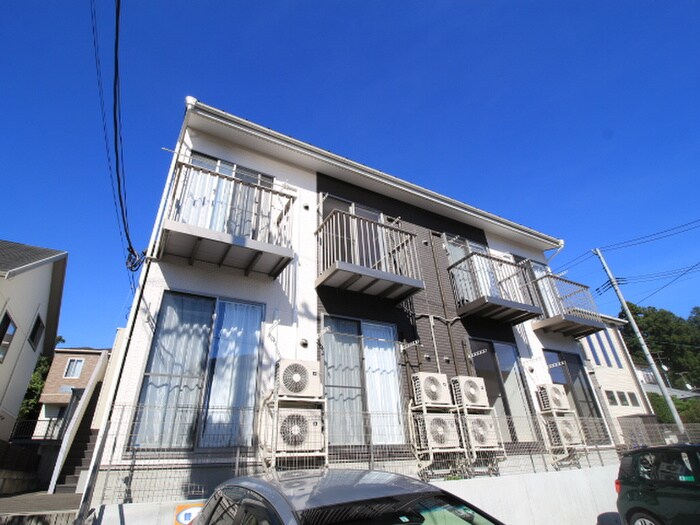 アスコット荒巻中央の物件外観写真