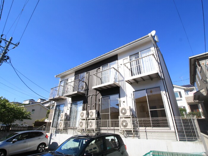 アスコット荒巻中央の物件外観写真