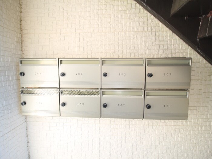 アスコット荒巻中央の物件外観写真