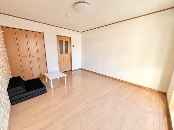 エクレール千代田町Aの物件内観写真