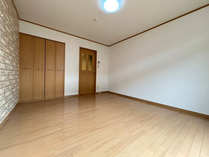 エクレール千代田町Aの物件内観写真