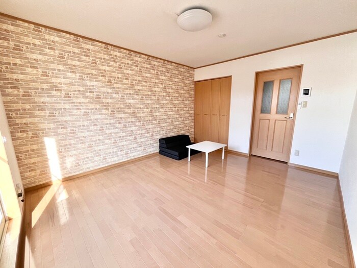 エクレール千代田町Aの物件内観写真