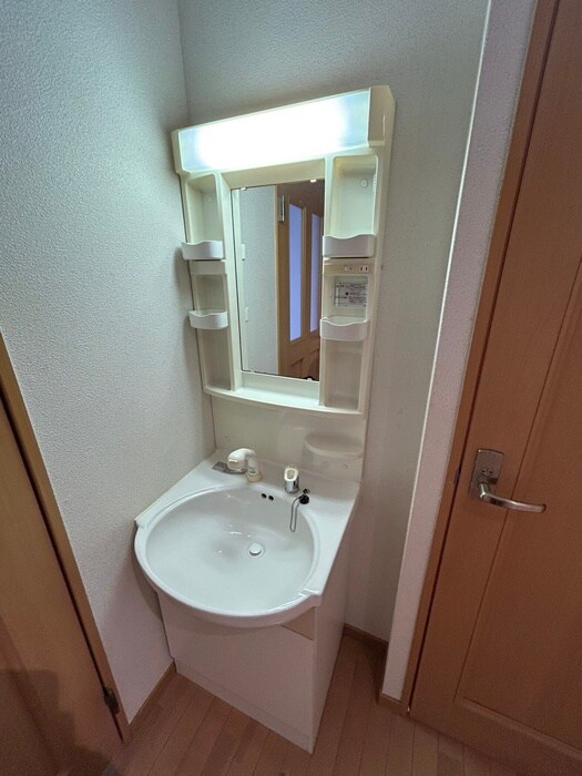 エクレール千代田町Aの物件内観写真