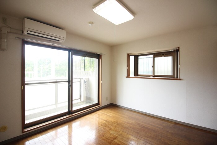 フォンターナ八乙女の物件内観写真