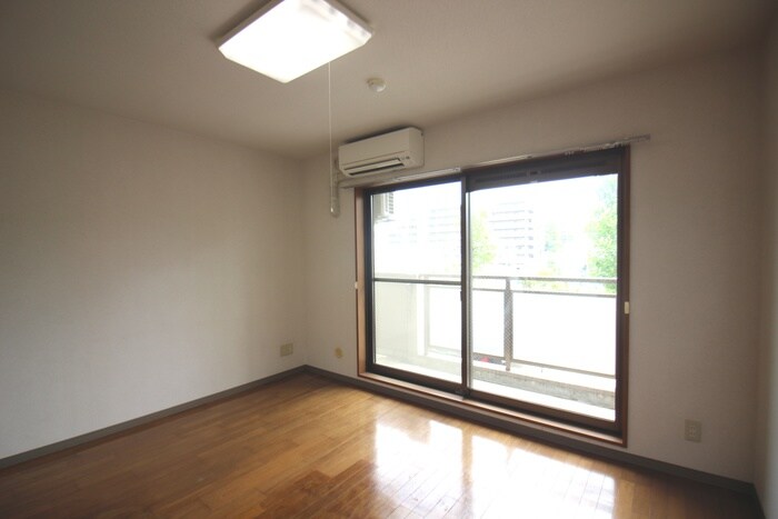 フォンターナ八乙女の物件内観写真