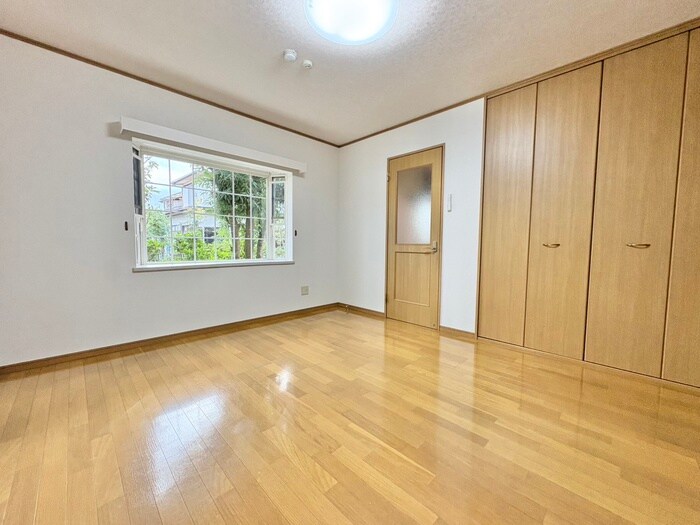 パストラ－レ八乙女の物件内観写真