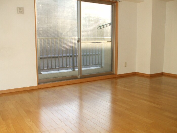 パルテノン新田東の物件内観写真