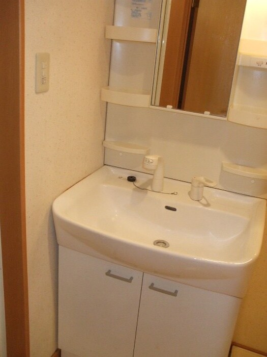 パルテノン新田東の物件内観写真