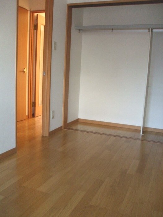 パルテノン新田東の物件内観写真