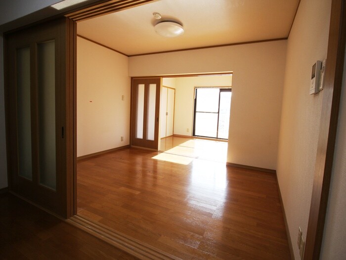 レジデンス協大の物件内観写真