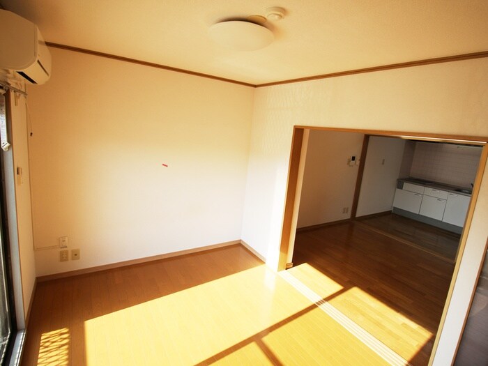 レジデンス協大の物件内観写真