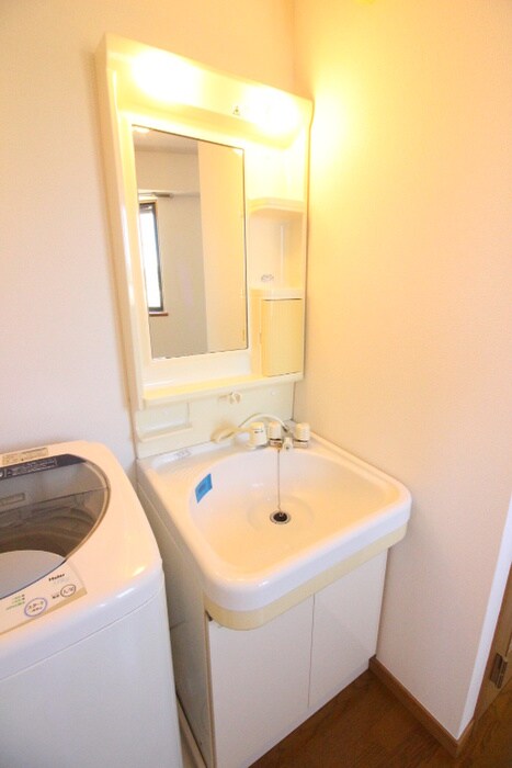 ハッピネス泉中央の物件内観写真