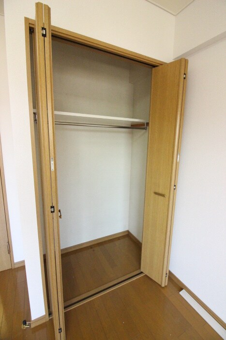 ハッピネス泉中央の物件内観写真