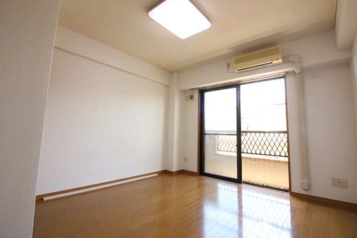 ハッピネス泉中央の物件内観写真