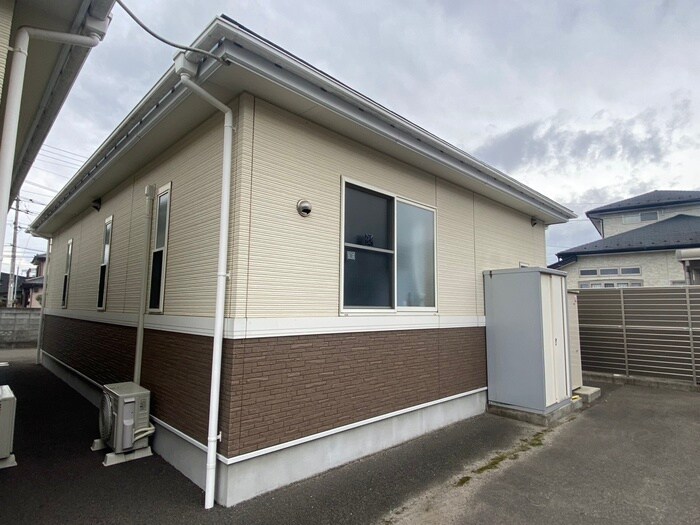 イ－ストウイングＡの物件外観写真