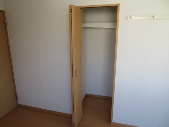 イ－ストウイングＡの物件内観写真