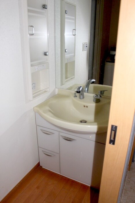 グランビュ－晩翠通の物件内観写真