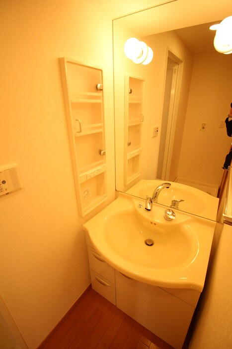 グランビュ－晩翠通の物件内観写真