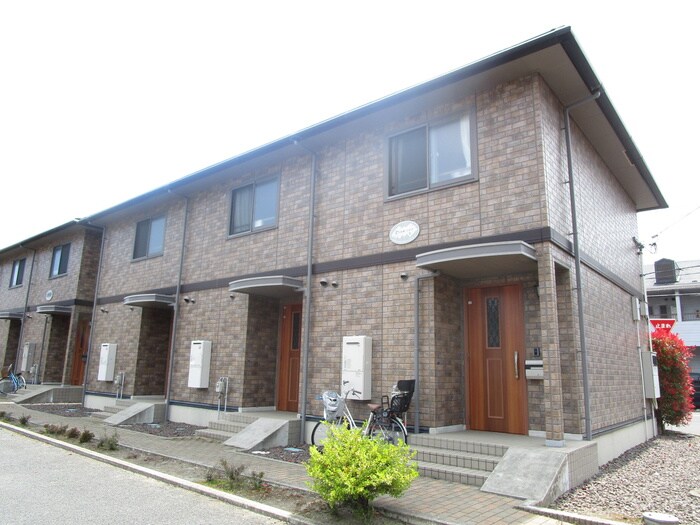 セジュールひかりEの物件外観写真