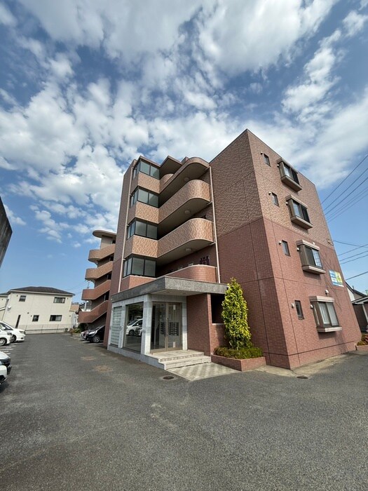 ル・セザンヌの物件外観写真