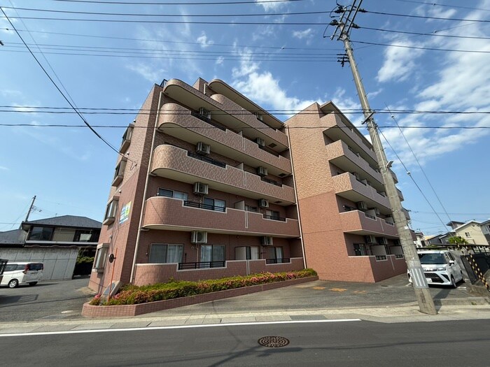 ル・セザンヌの物件外観写真