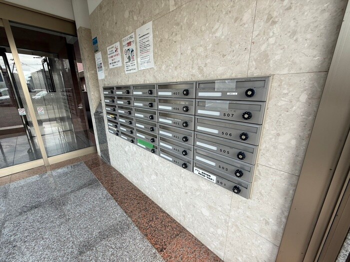 ル・セザンヌの物件外観写真