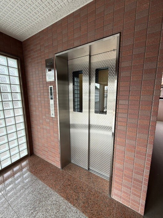 ル・セザンヌの物件外観写真