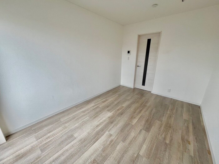 シャトーレイネA棟の物件内観写真