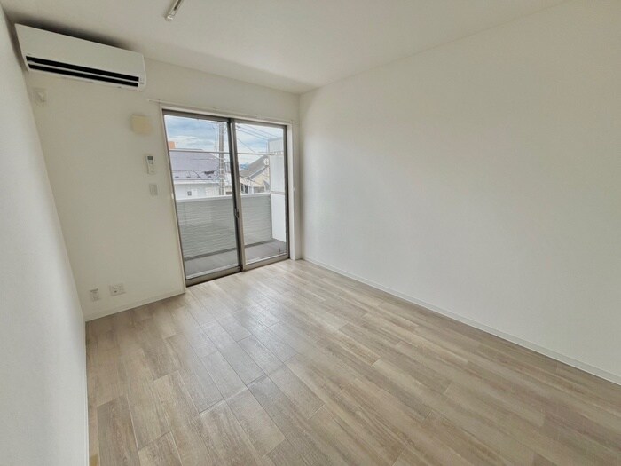 シャトーレイネA棟の物件内観写真