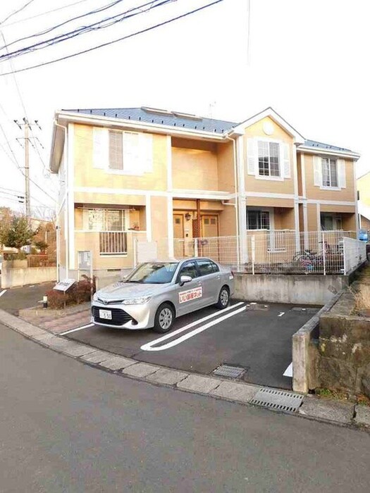 メゾン・ド・ピネエドの物件外観写真