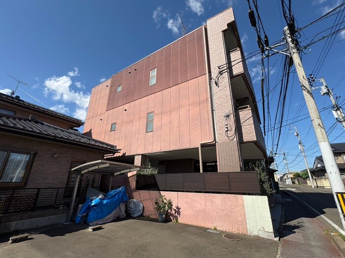 グランド－ル市名坂の物件外観写真