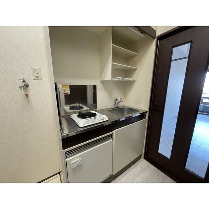 グランド－ル市名坂の物件内観写真