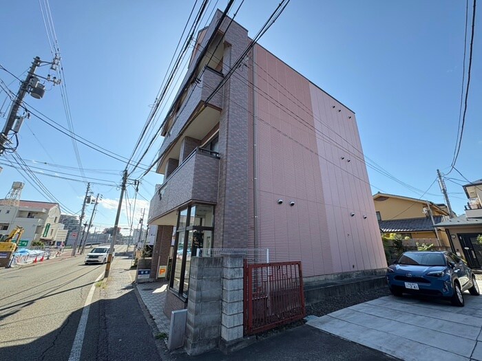 グランド－ル市名坂の物件外観写真