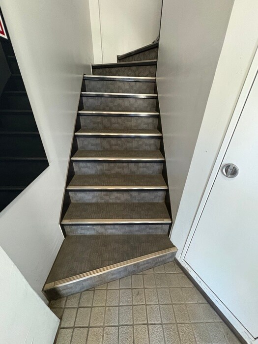 グランド－ル市名坂の物件外観写真