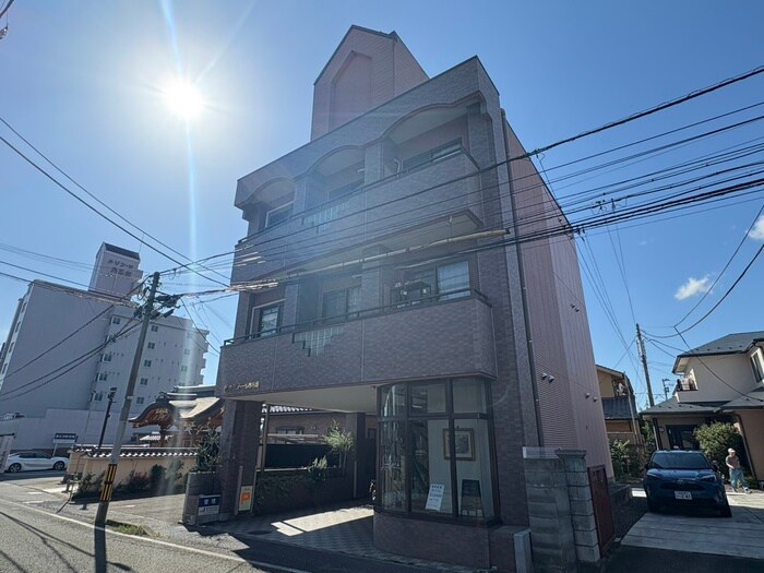 グランド－ル市名坂の物件外観写真