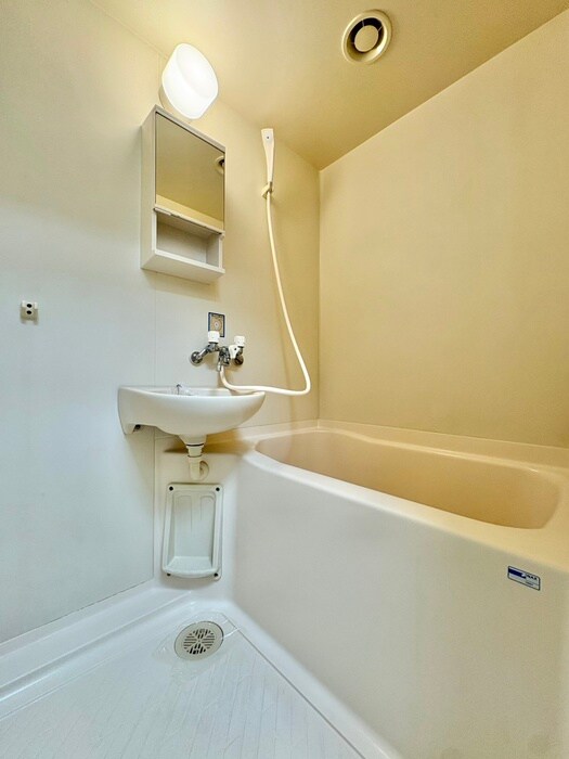 グランド－ル市名坂の物件内観写真