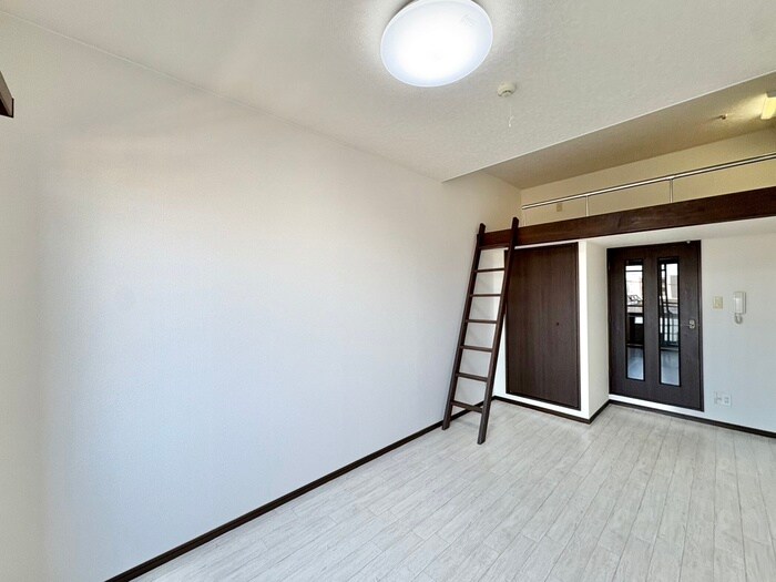 グランド－ル市名坂の物件内観写真