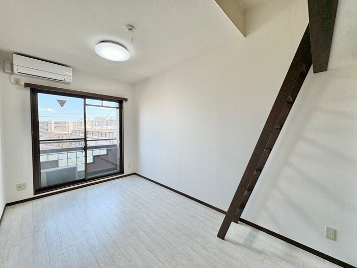 グランド－ル市名坂の物件内観写真