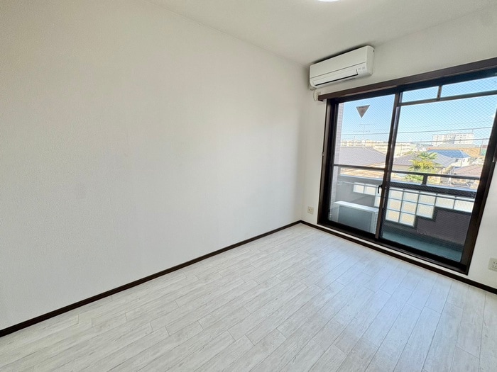 グランド－ル市名坂の物件内観写真