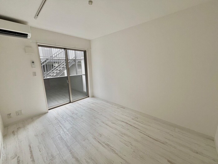 シャトーレイネB棟の物件内観写真